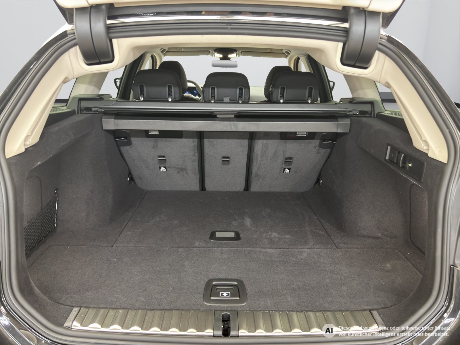 Fahrzeugabbildung BMW 320i Touring [LC+, HiFi, RFK, Anhängerkupplung]