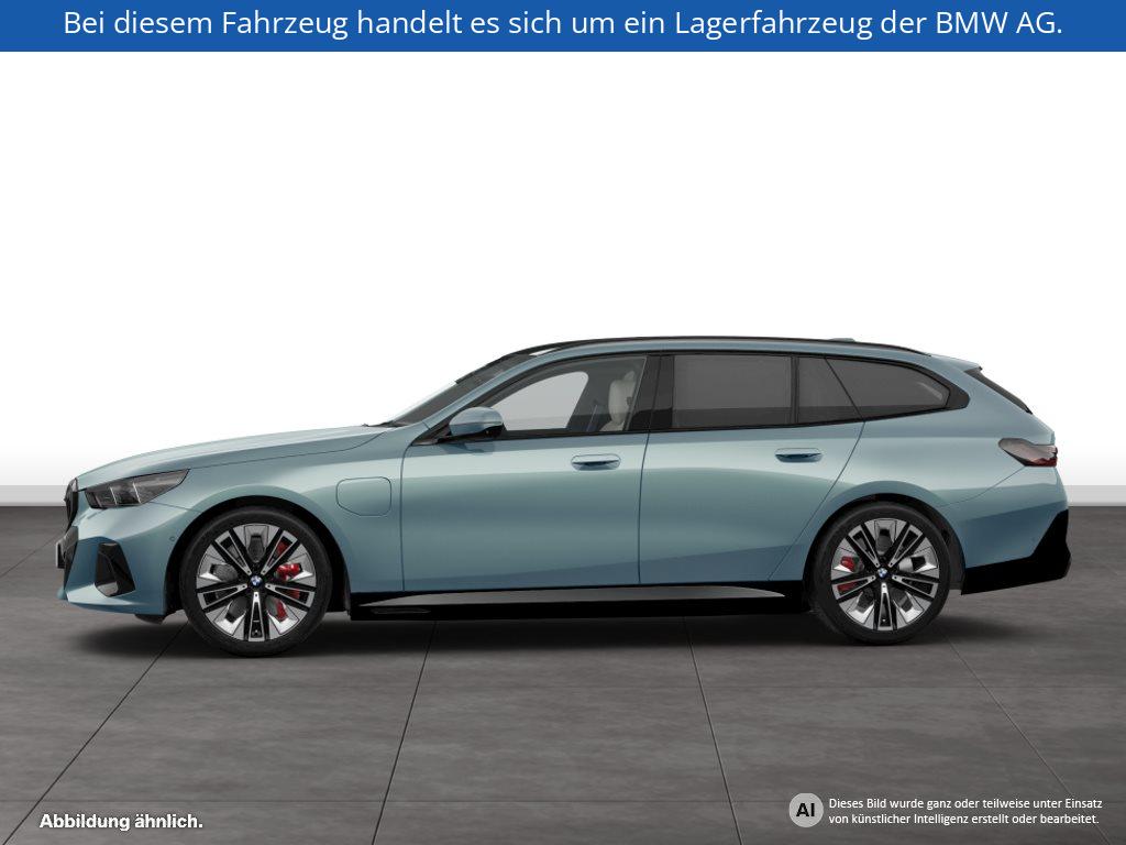 Fahrzeugabbildung BMW 550e xDrive Touring