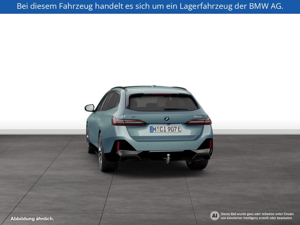 Fahrzeugabbildung BMW 550e xDrive Touring