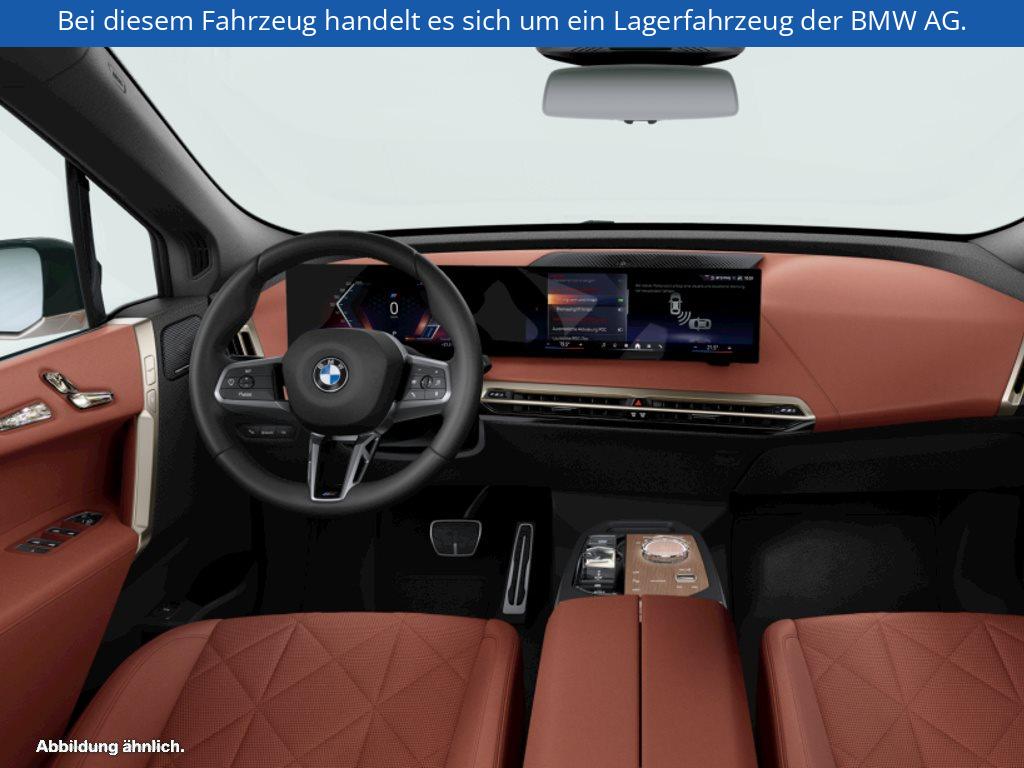 Fahrzeugabbildung BMW iX xDrive60