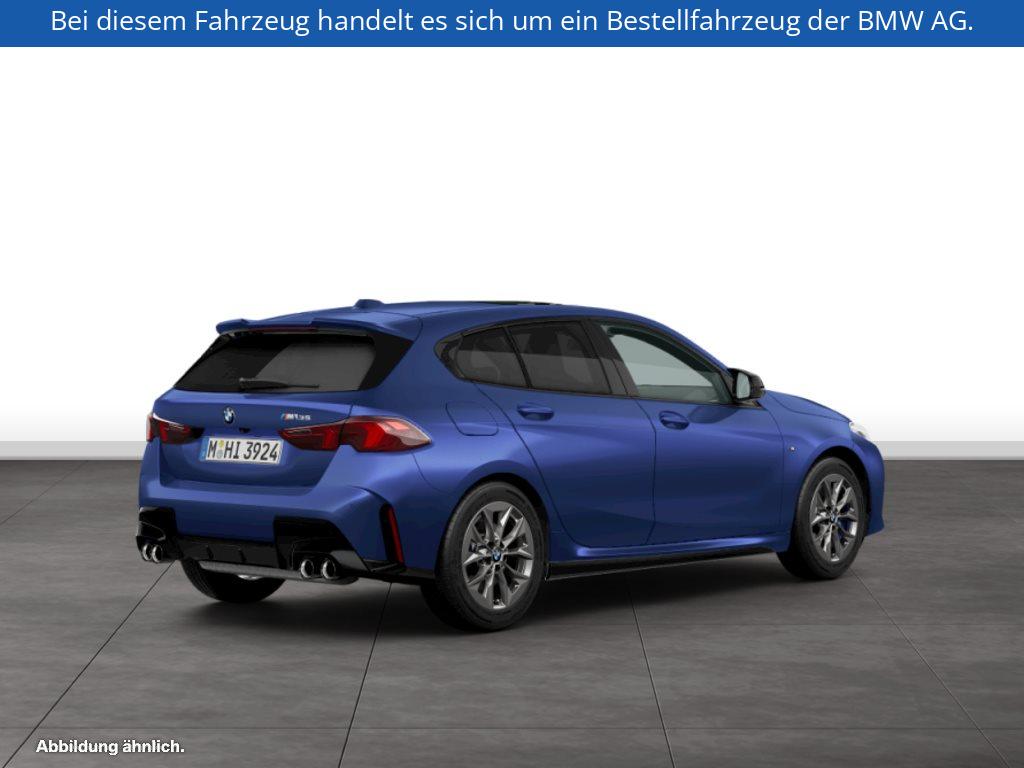 Fahrzeugabbildung BMW M135 xDrive