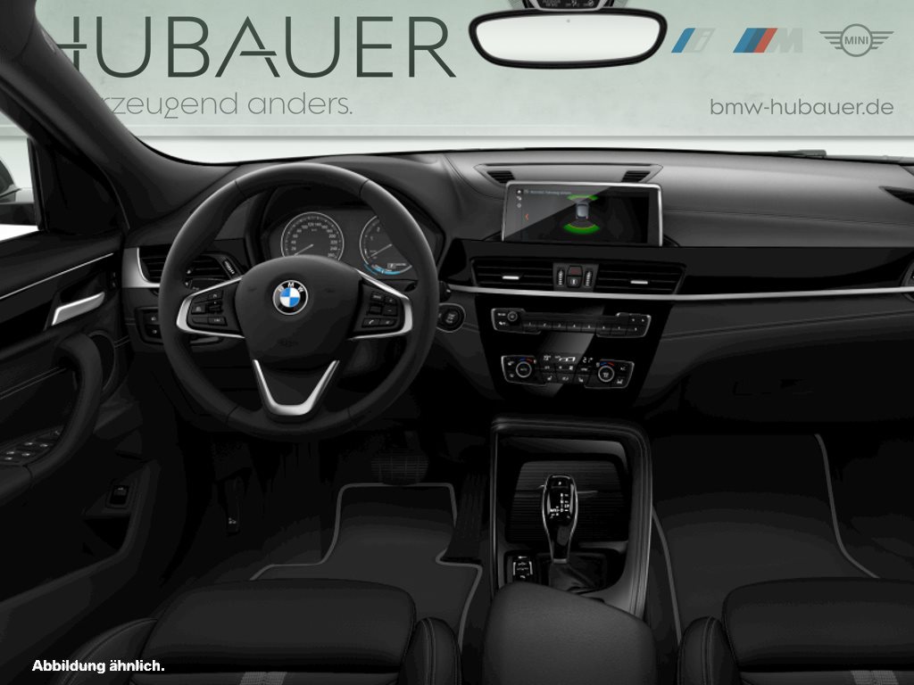 Fahrzeugabbildung BMW X2 sDrive18i Aut [Navi, RFK, PDC, SHZ, LED, 18 LMR]
