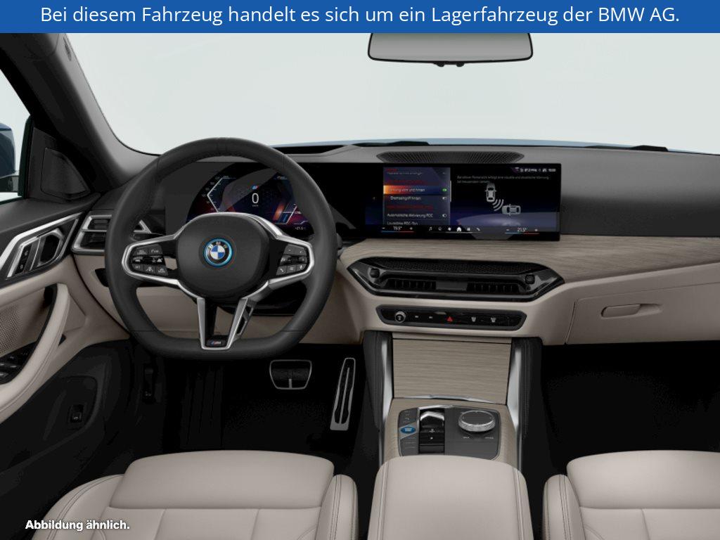 Fahrzeugabbildung BMW i4 xDrive40 Gran Coupé