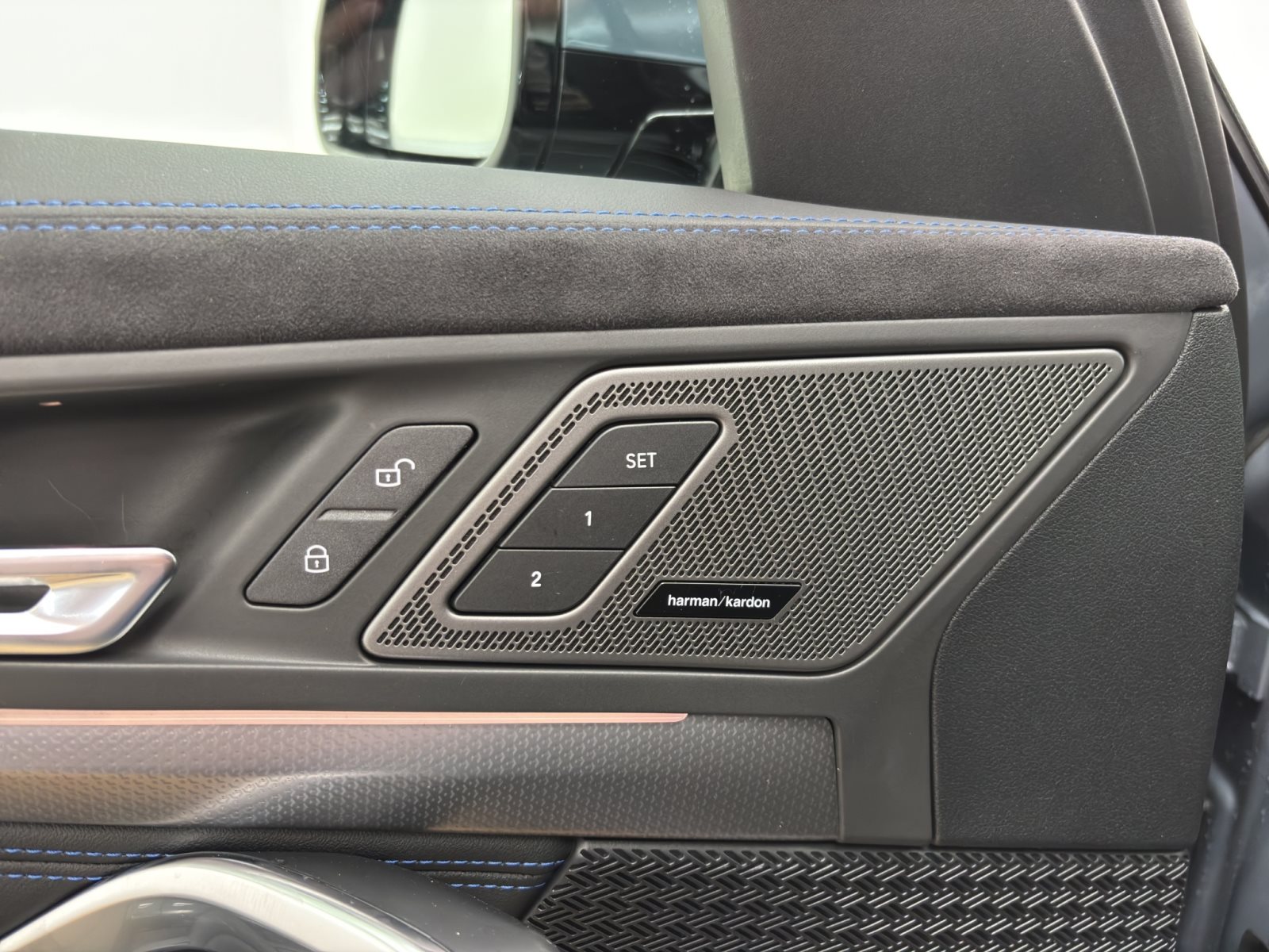 Fahrzeugabbildung BMW X1 xDrive23i [M Sport Pro, HUD, AHK, ACC, Sitze elektr.]