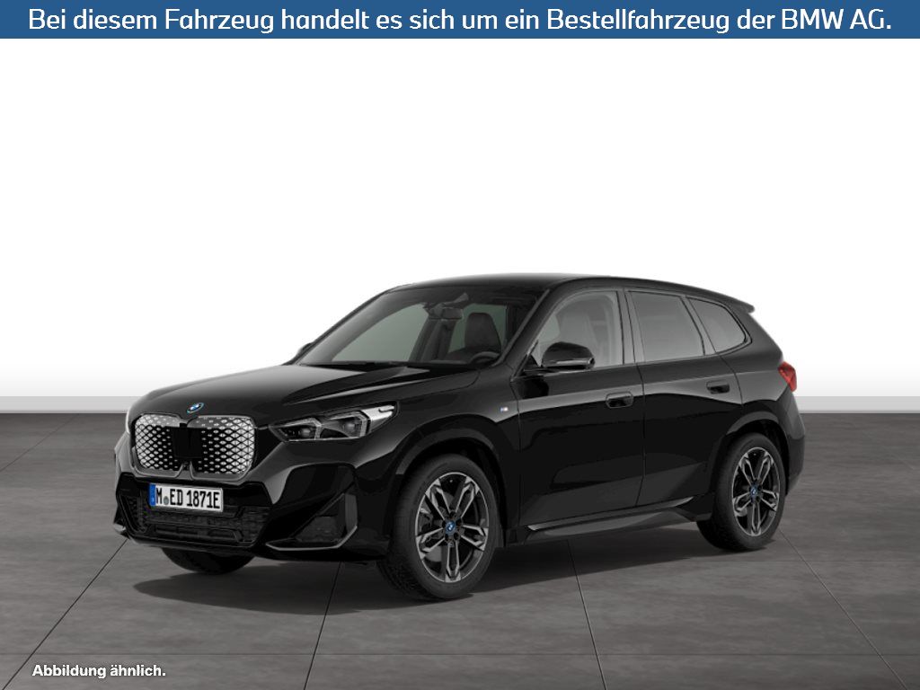 BMW iX1 xDrive30