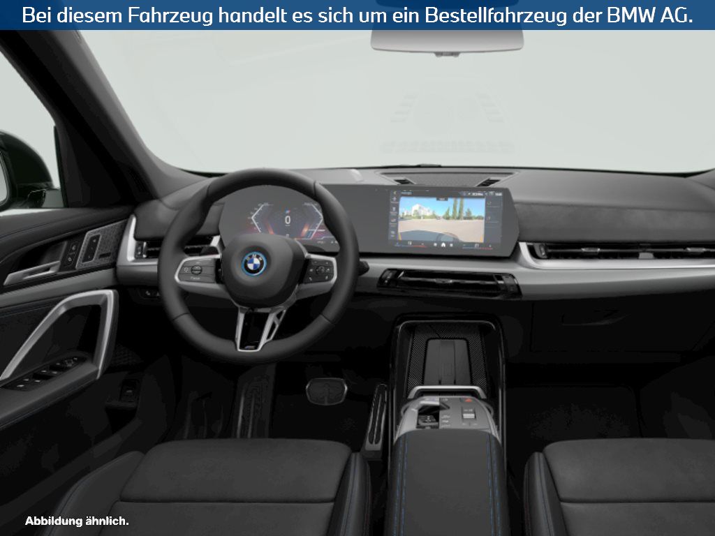Fahrzeugabbildung BMW iX1 xDrive30