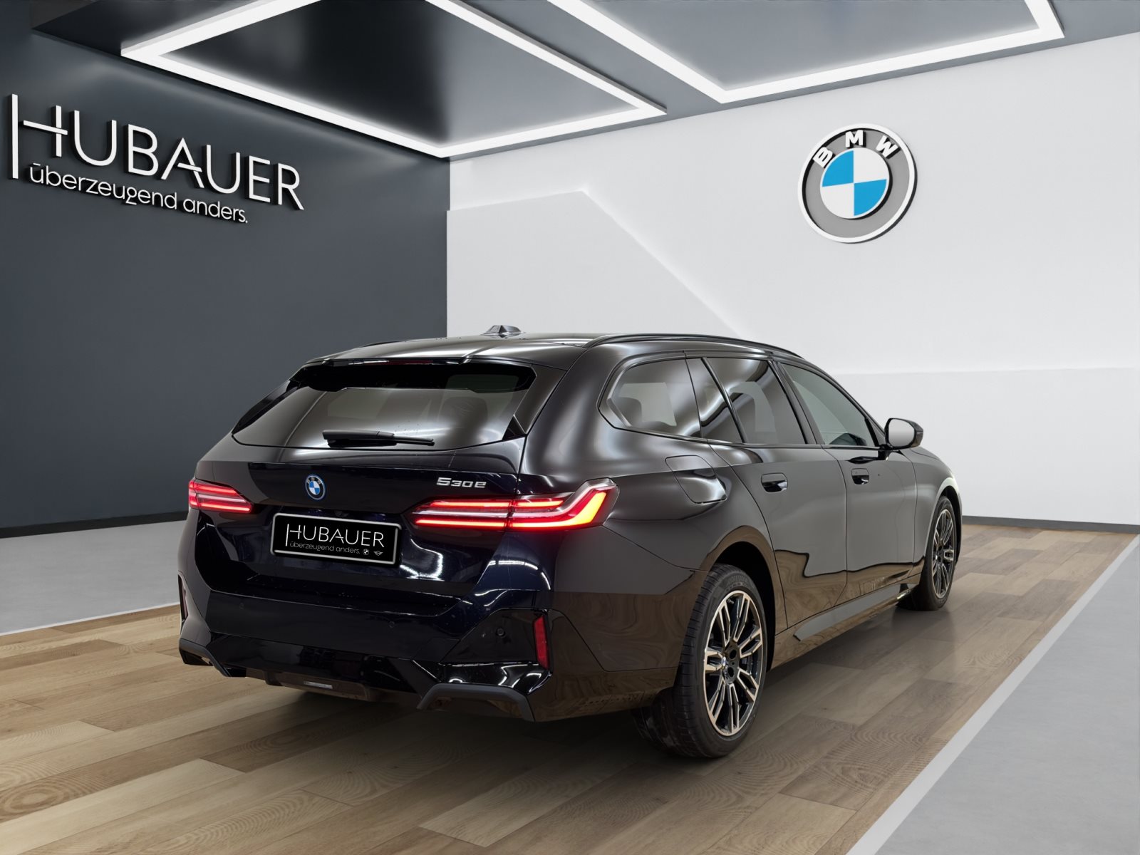 Fahrzeugabbildung BMW 530e Touring [M Sport, AHK, ACC, RFK, h&k Sound]