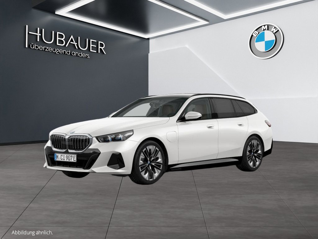 Fahrzeugabbildung BMW 550e xDrive Touring