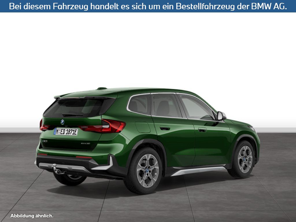 Fahrzeugabbildung BMW iX1 xDrive30