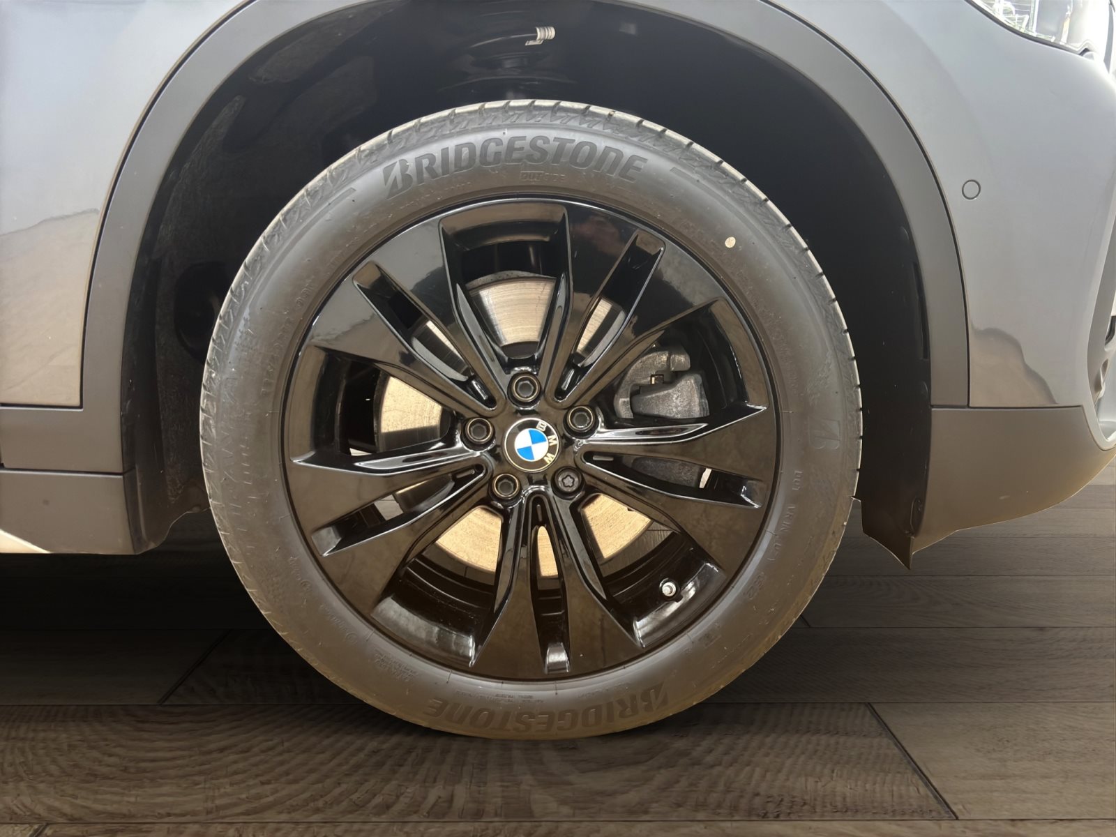 Fahrzeugabbildung BMW X1 sDrive20i [xLine, Navi, AHK, RFK, 18 LMR]