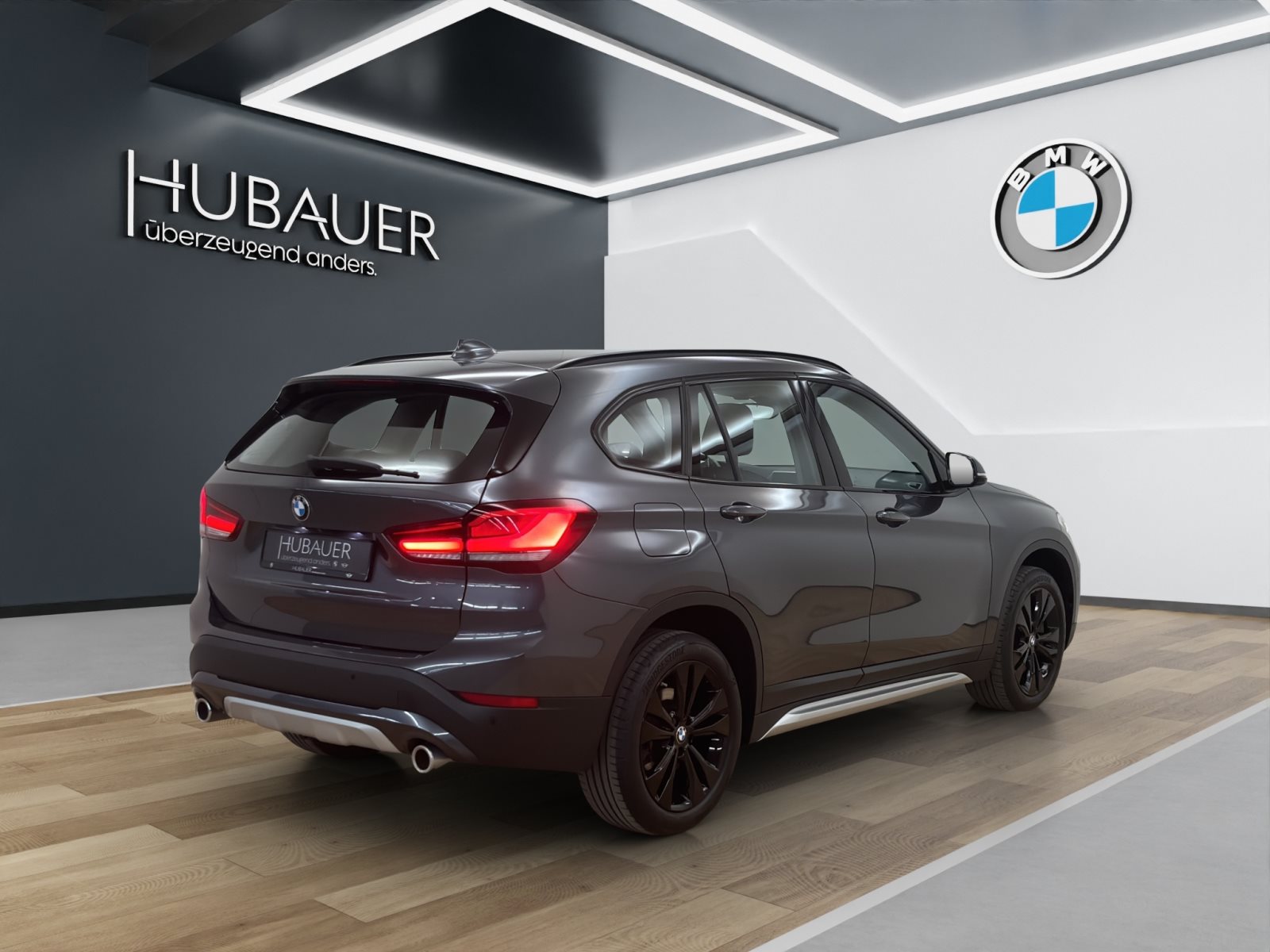 Fahrzeugabbildung BMW X1 sDrive20i [xLine, Navi, AHK, RFK, 18 LMR]