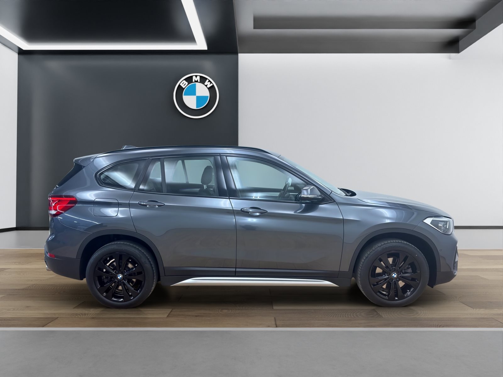 Fahrzeugabbildung BMW X1 sDrive20i [xLine, Navi, AHK, RFK, 18 LMR]