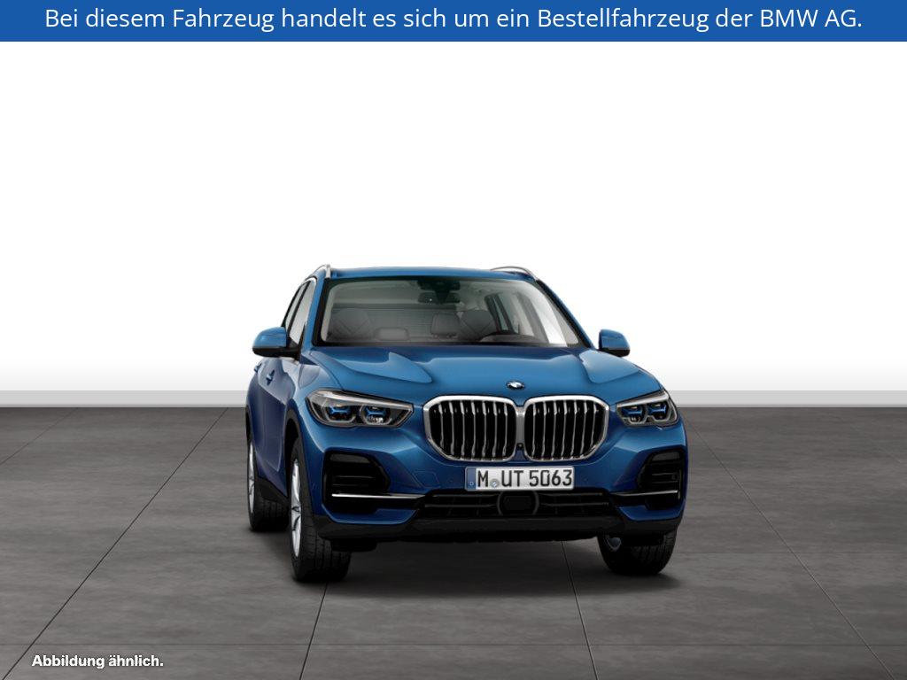Fahrzeugabbildung BMW X5 xDrive30d