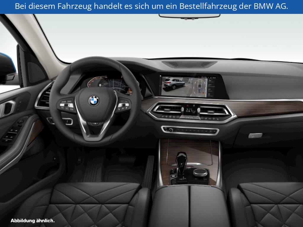 Fahrzeugabbildung BMW X5 xDrive30d