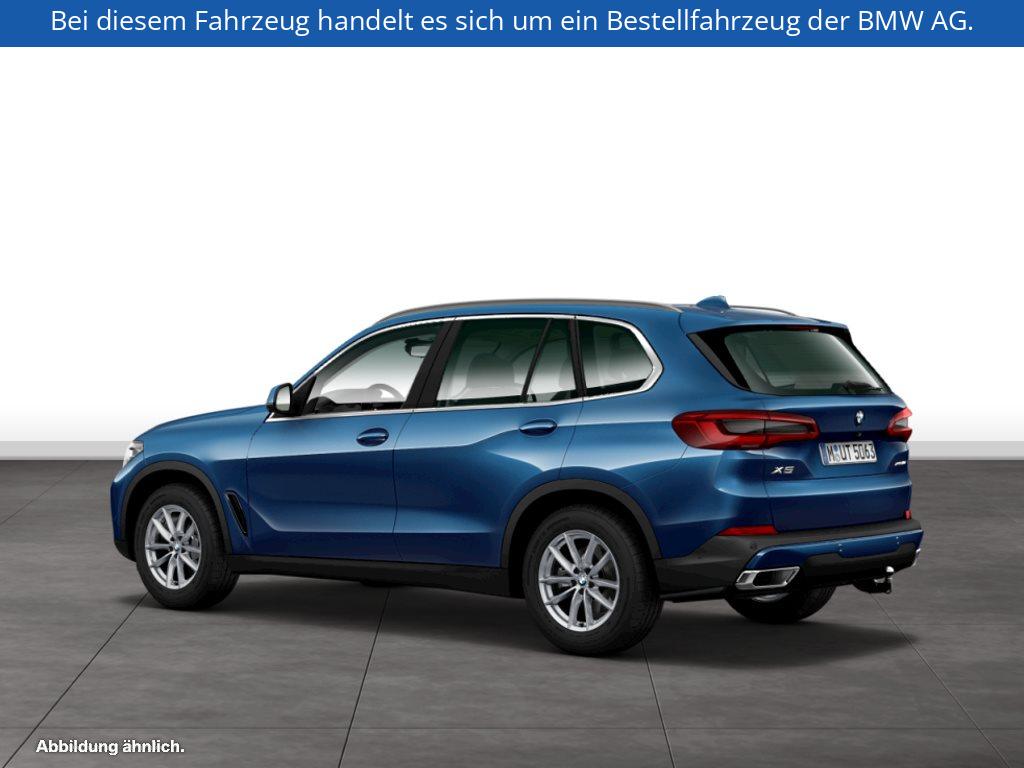 Fahrzeugabbildung BMW X5 xDrive30d