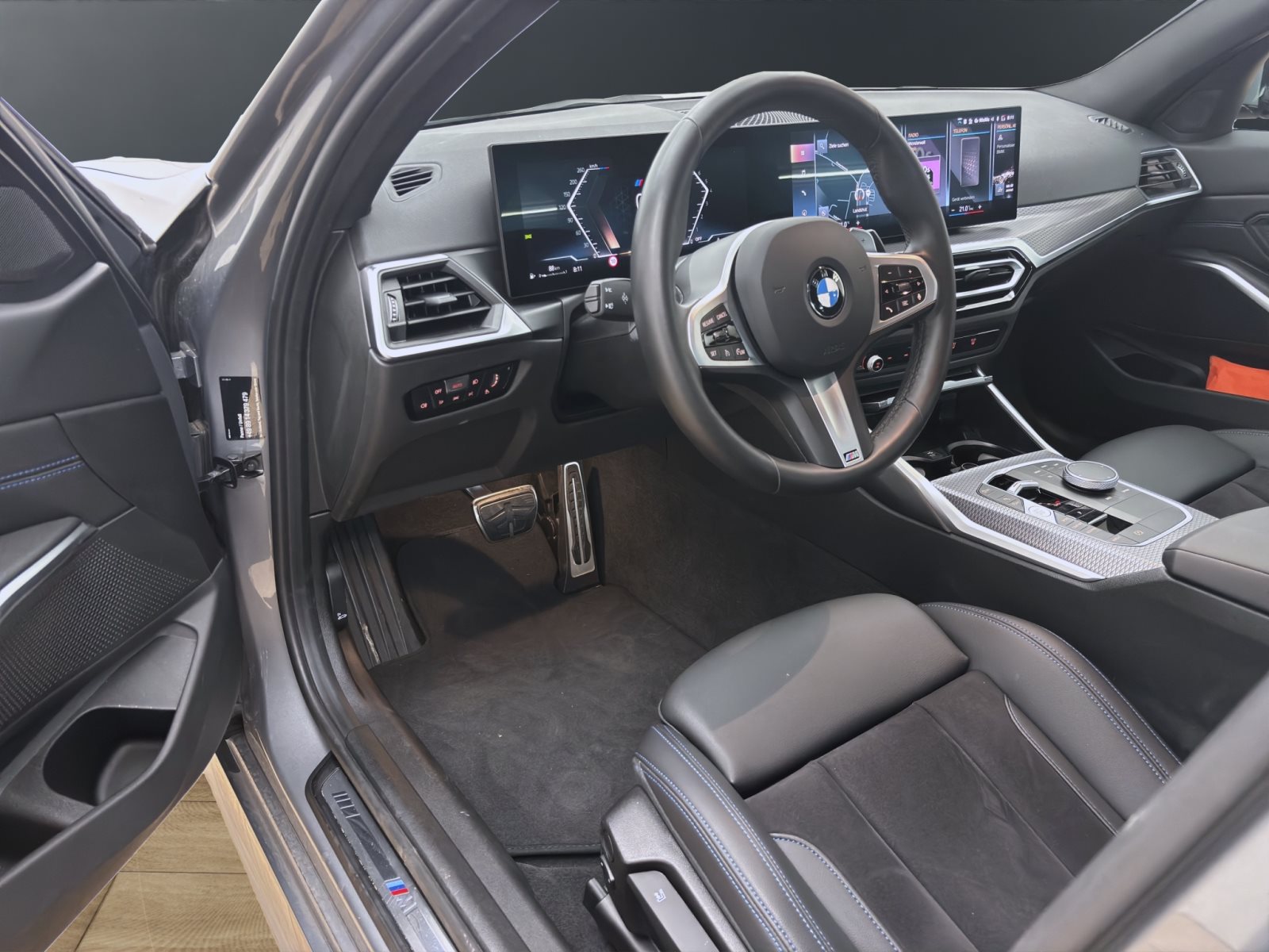 Fahrzeugabbildung BMW 318i Limousine [M Sport, LC+, RFK, SHZ, HiFi]