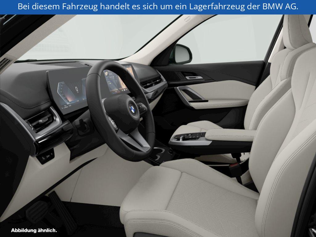 Fahrzeugabbildung BMW X1 sDrive20i