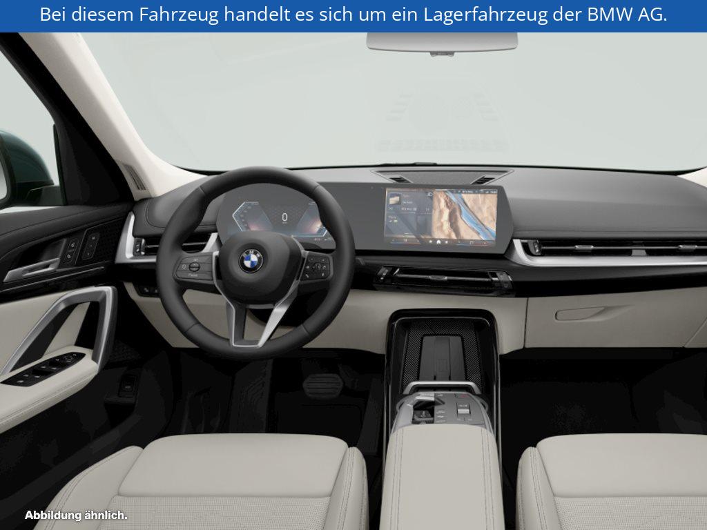 Fahrzeugabbildung BMW X1 sDrive20i