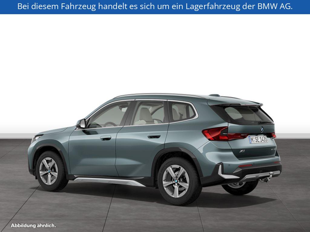 Fahrzeugabbildung BMW X1 sDrive20i