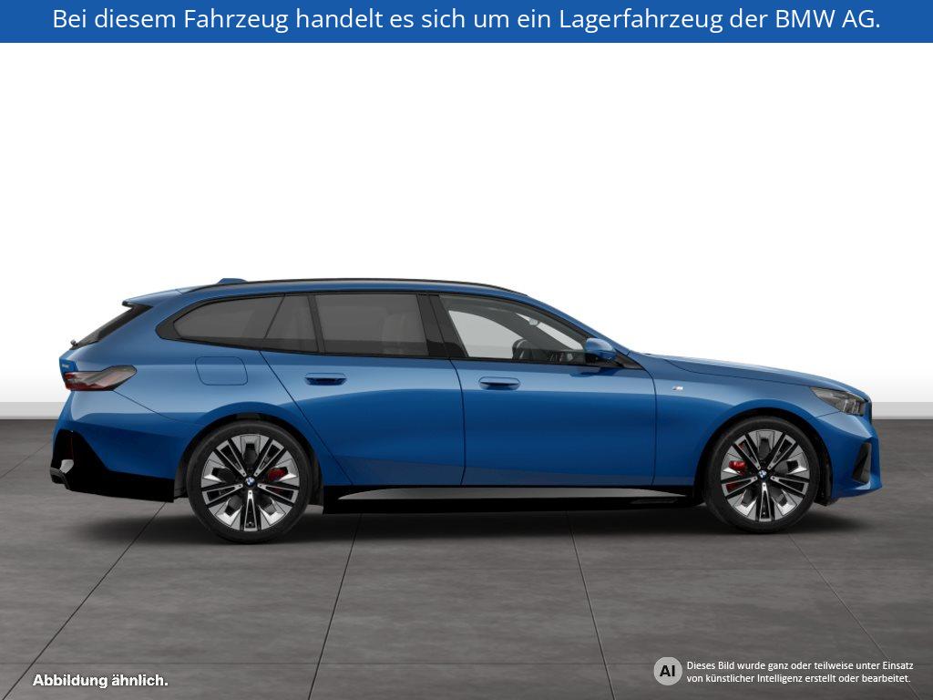 Fahrzeugabbildung BMW i5 eDrive40 Touring