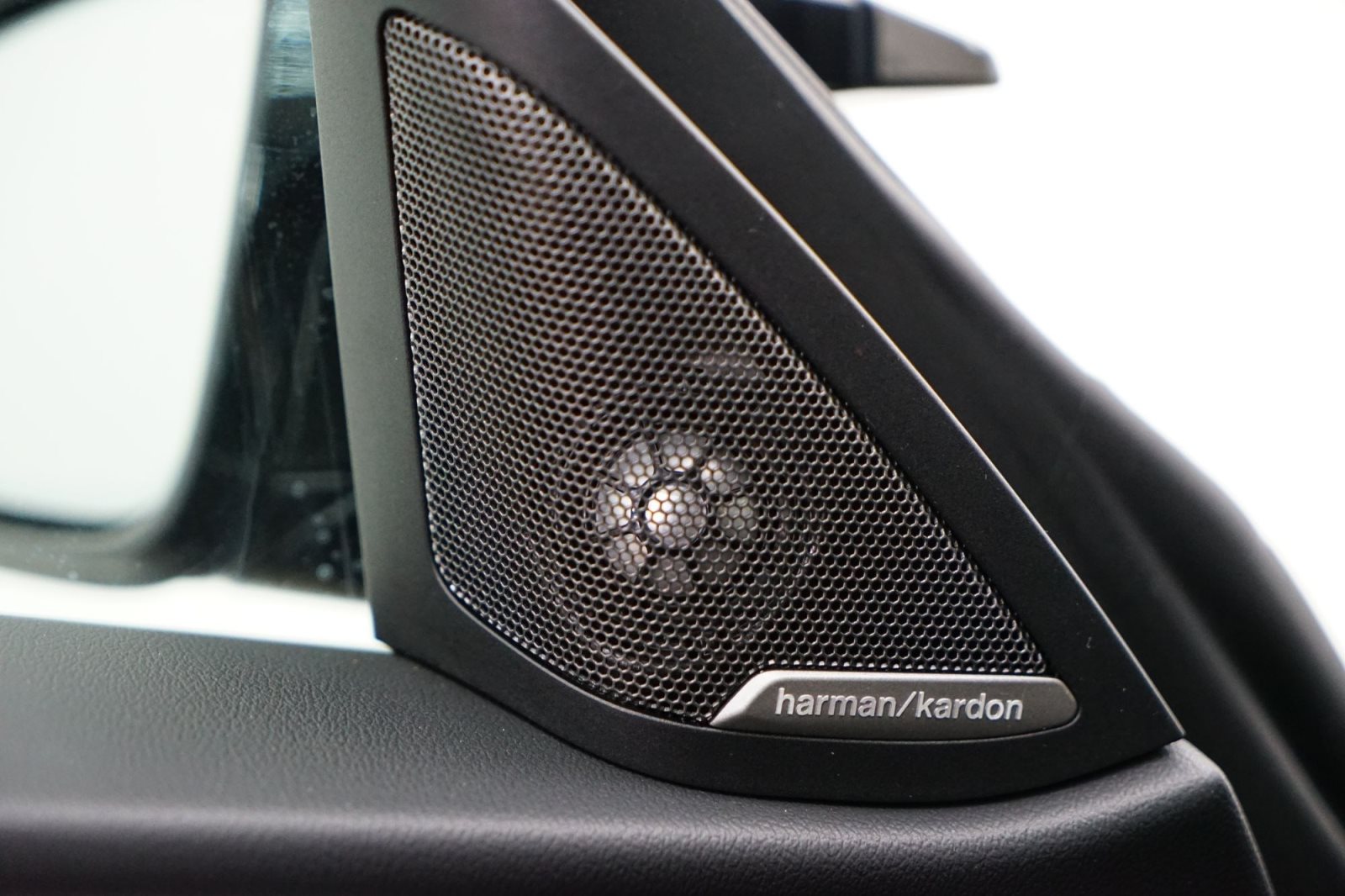 Fahrzeugabbildung BMW i4 M50 Gran Coupé [M Sport, LC Prof., Laser]
