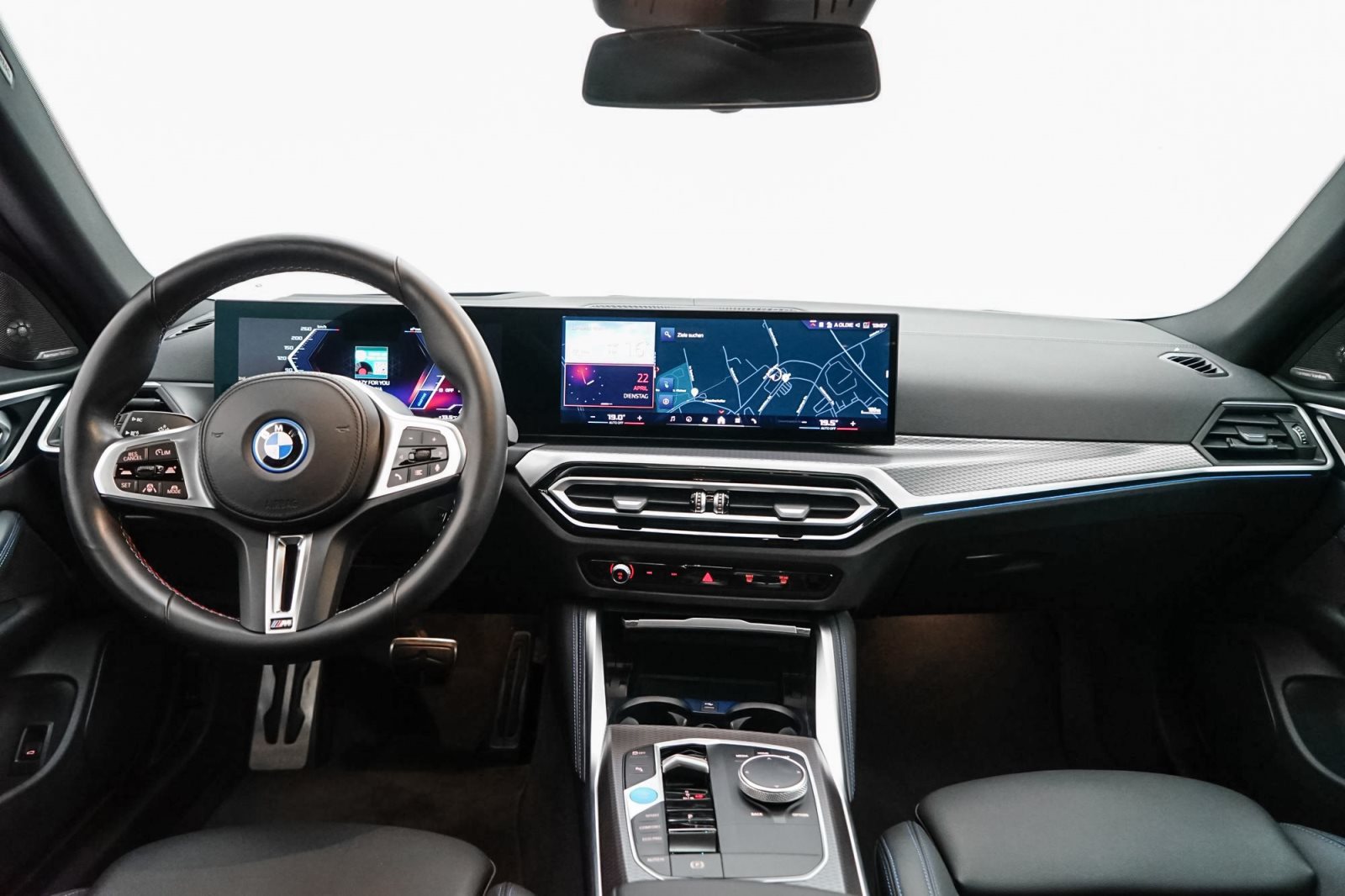 Fahrzeugabbildung BMW i4 M50 Gran Coupé [M Sport, LC Prof., Laser]