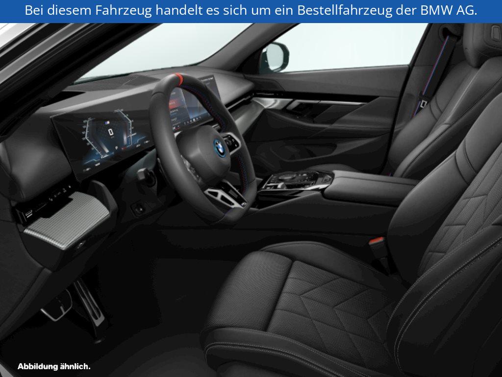 Fahrzeugabbildung BMW i5 M60 xDrive Touring