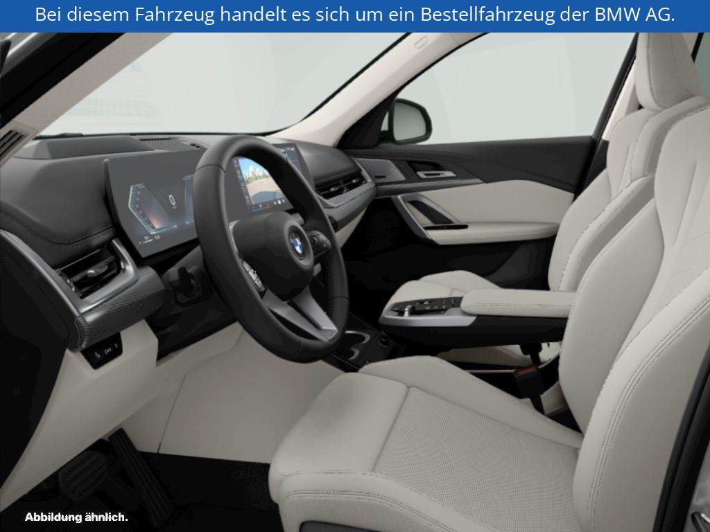 Fahrzeugabbildung BMW X1 sDrive20i