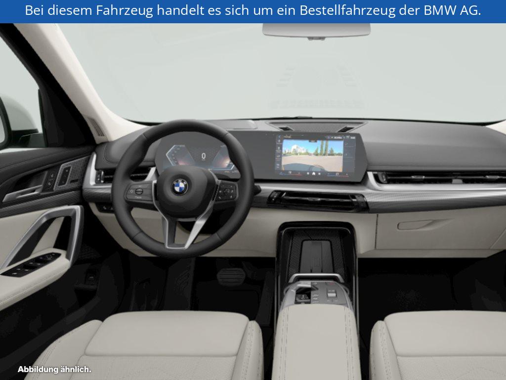 Fahrzeugabbildung BMW X1 sDrive20i