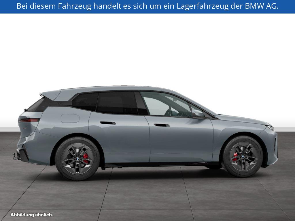 Fahrzeugabbildung BMW iX xDrive60