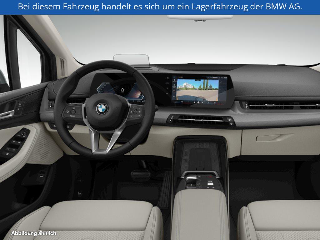Fahrzeugabbildung BMW 220i Active Tourer