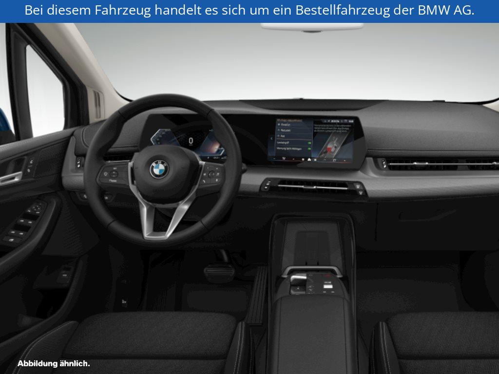 Fahrzeugabbildung BMW 218i Active Tourer