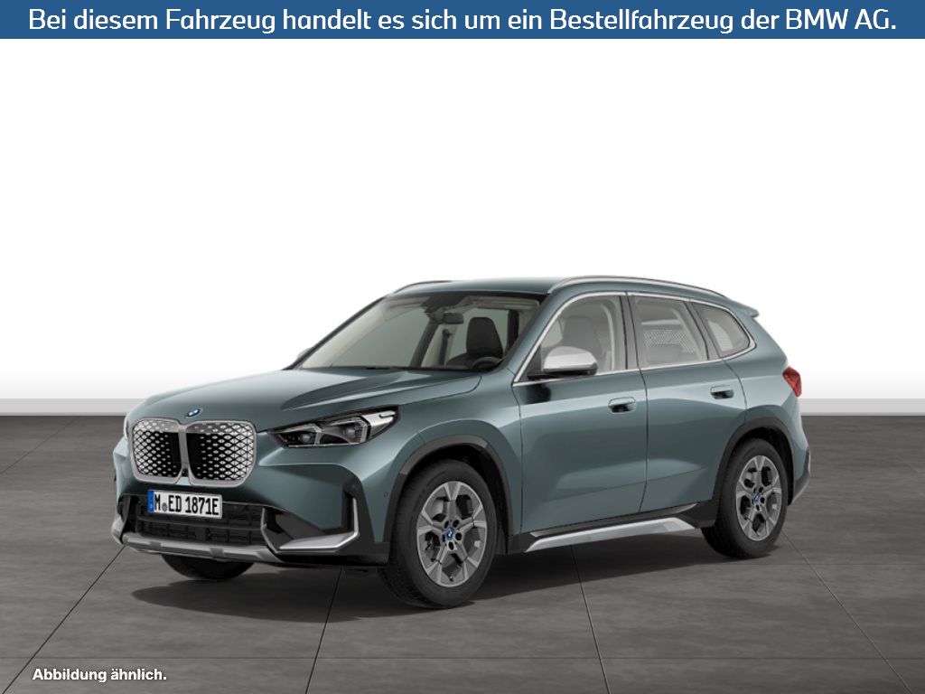 BMW iX1 xDrive30