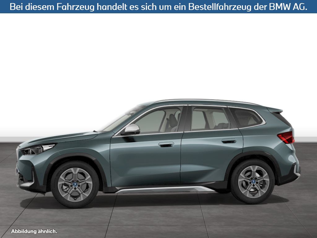 Fahrzeugabbildung BMW iX1 xDrive30