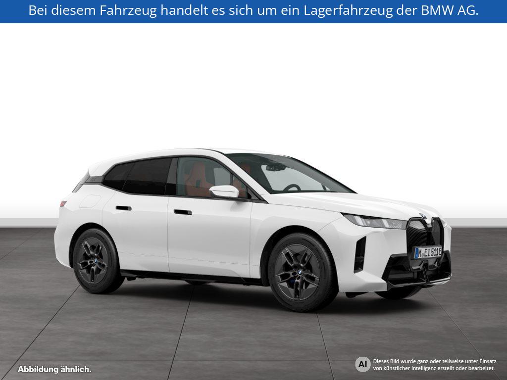 Fahrzeugabbildung BMW iX xDrive45