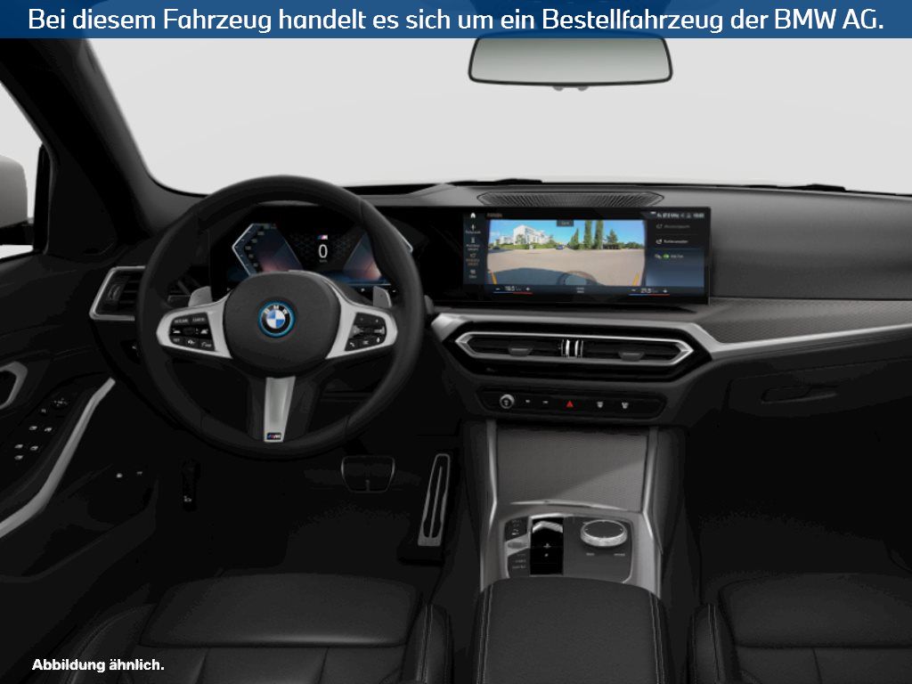 Fahrzeugabbildung BMW 330e xDrive Touring