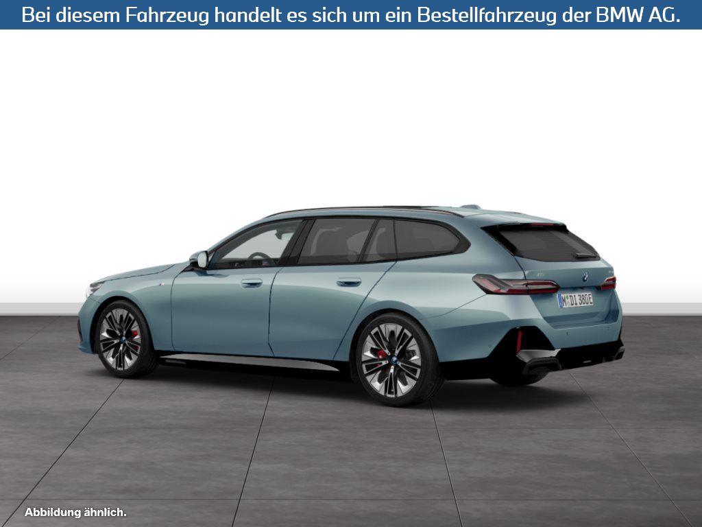 Fahrzeugabbildung BMW i5 eDrive40 Touring