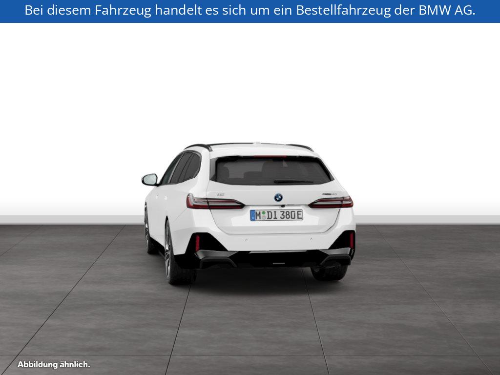 Fahrzeugabbildung BMW i5 eDrive40 Touring