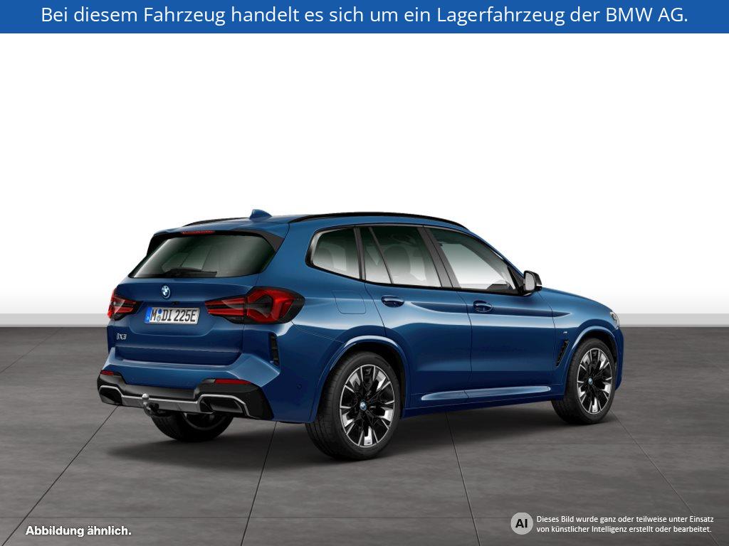 Fahrzeugabbildung BMW iX3 M Sport