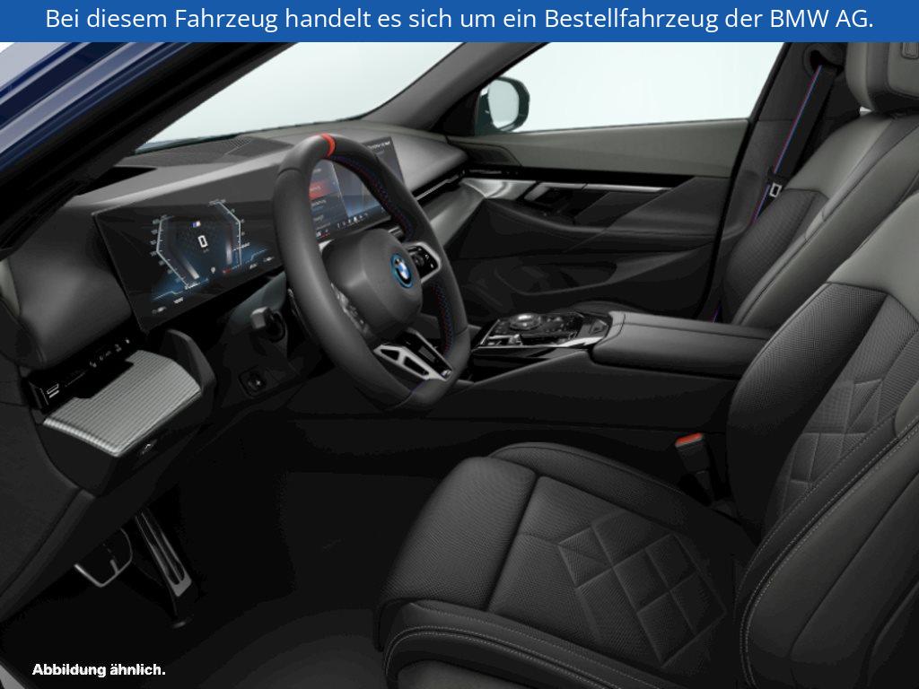 Fahrzeugabbildung BMW i5 M60 xDrive Touring