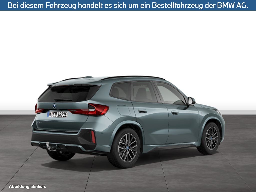 Fahrzeugabbildung BMW iX1 xDrive30