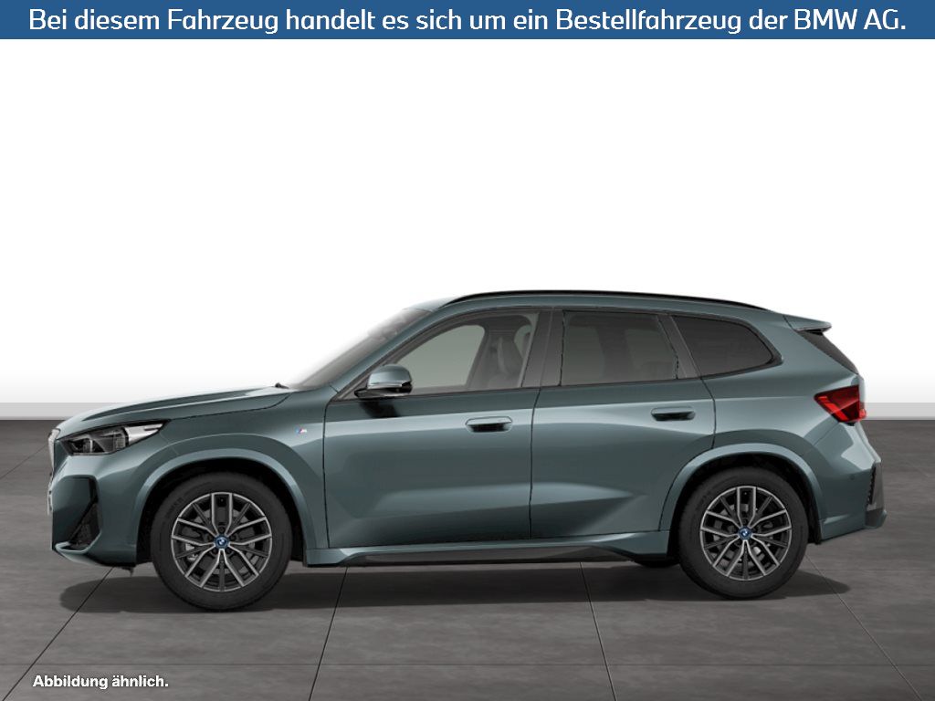 Fahrzeugabbildung BMW iX1 xDrive30