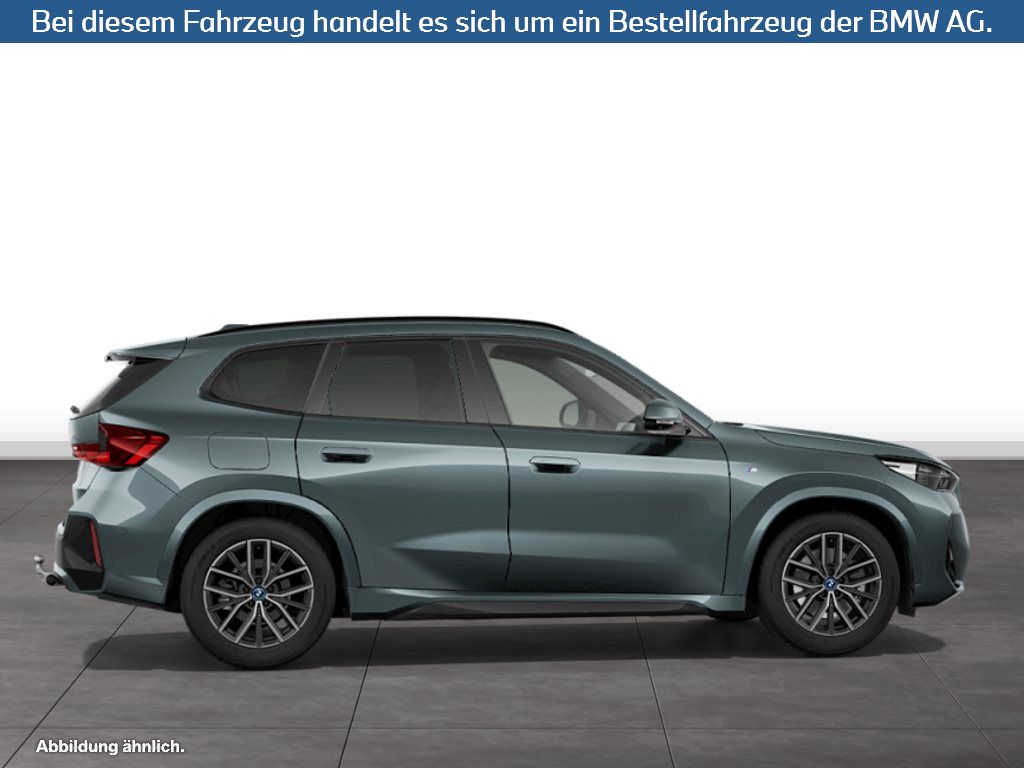 Fahrzeugabbildung BMW iX1 xDrive30