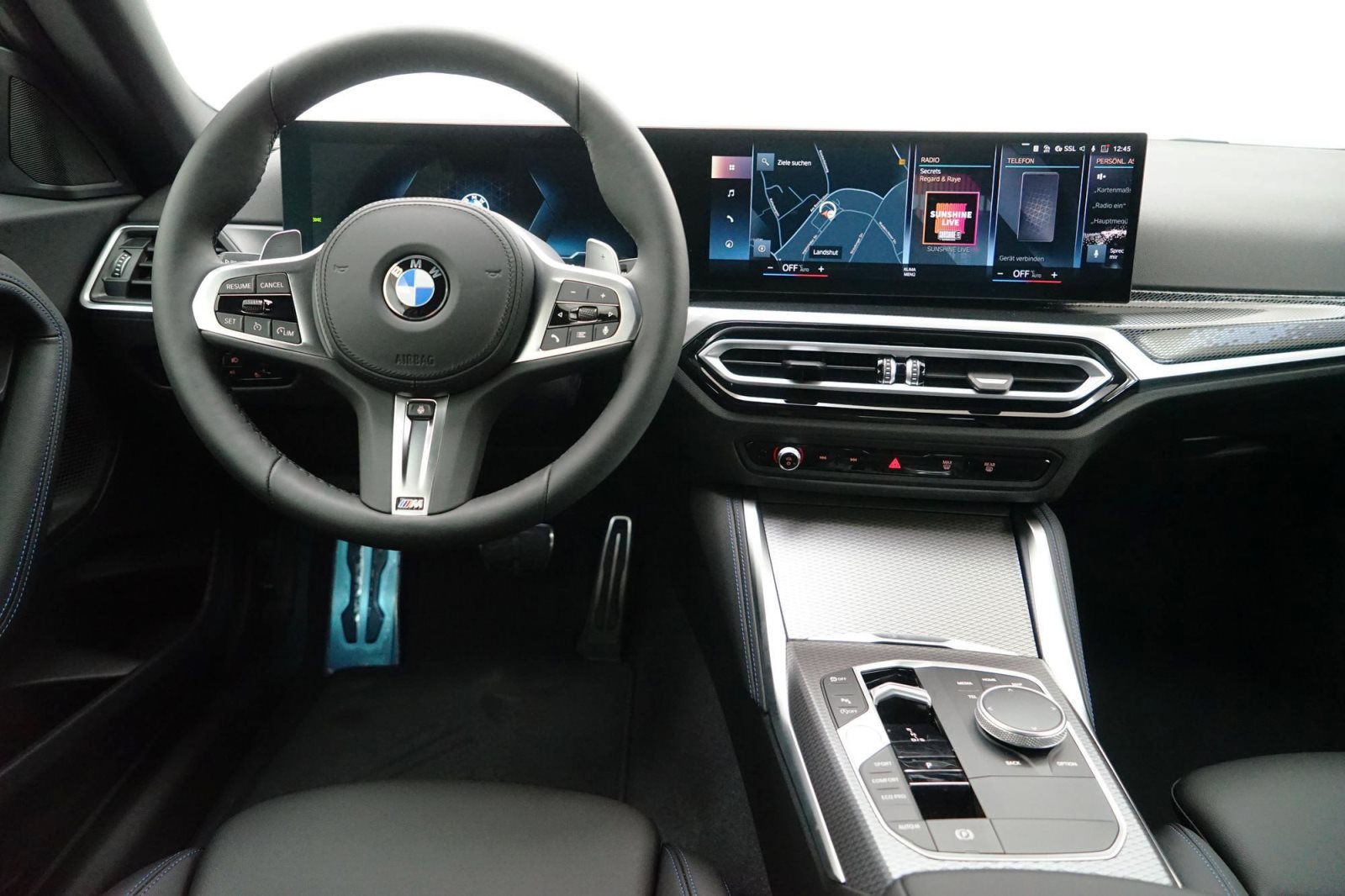 Fahrzeugabbildung BMW 230i Coupé [M Sport, RFK, 19 LMR, HiFi, LED]