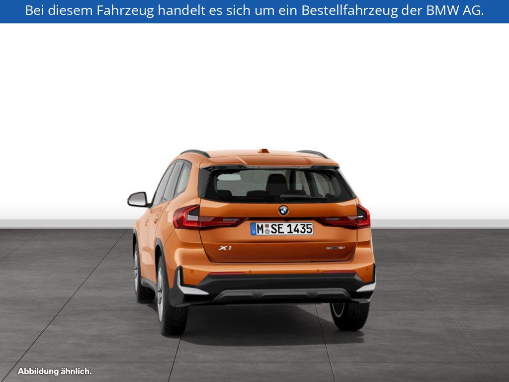 Fahrzeugabbildung BMW X1 sDrive18i SAV