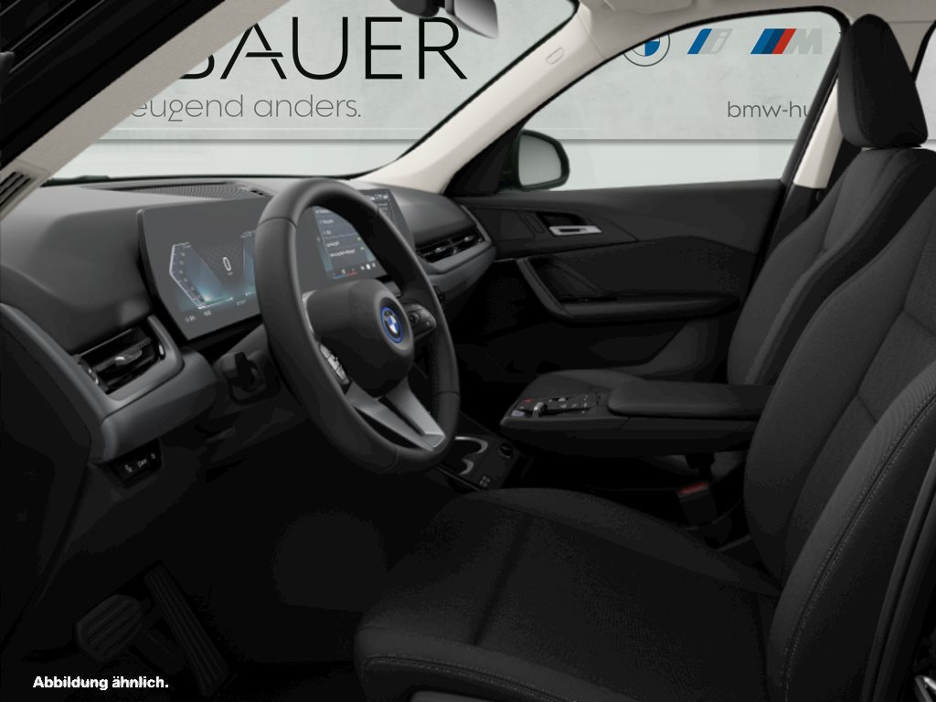 Fahrzeugabbildung BMW iX1 eDrive20 [Navi, Widescreen, RFK, SHZ, LED]