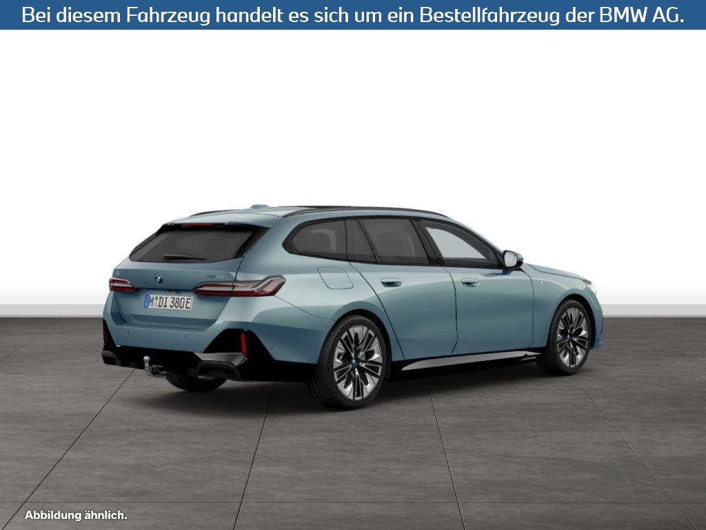 Fahrzeugabbildung BMW i5 eDrive40 Touring