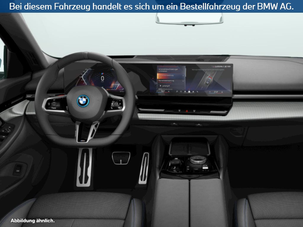 Fahrzeugabbildung BMW i5 eDrive40 Touring