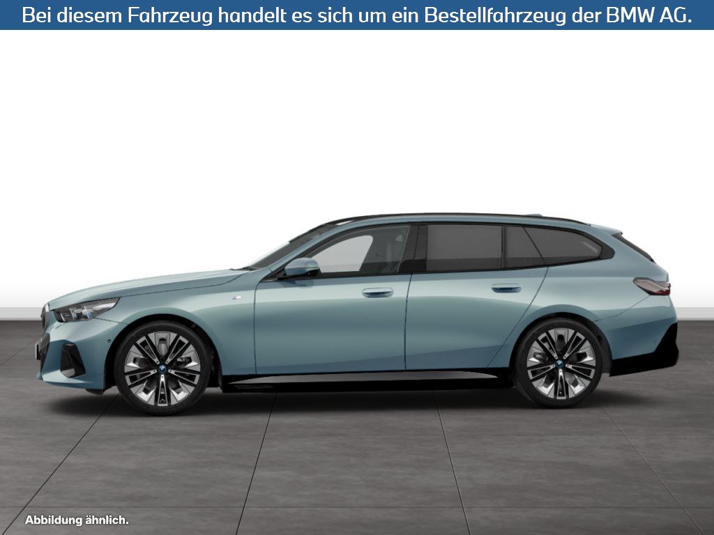Fahrzeugabbildung BMW i5 eDrive40 Touring