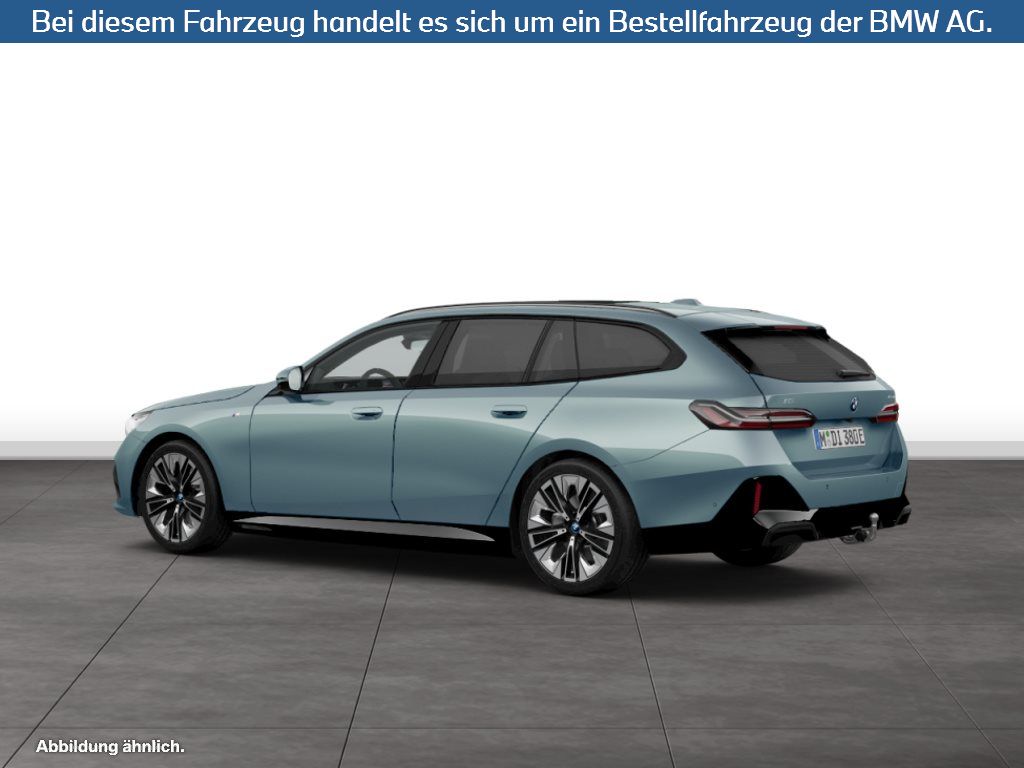 Fahrzeugabbildung BMW i5 eDrive40 Touring
